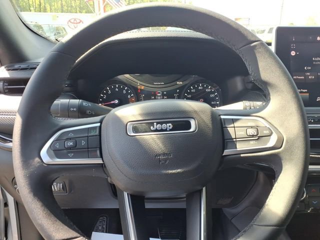 Used 2024 Jeep Compass Latitude w/ Altitude Special Edition image 22