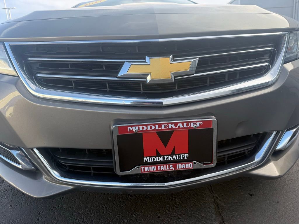 Used 2017 Chevrolet Impala LT FWD image 10