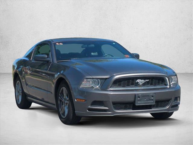 Used 2014 Ford Mustang Coupe RWD image 3
