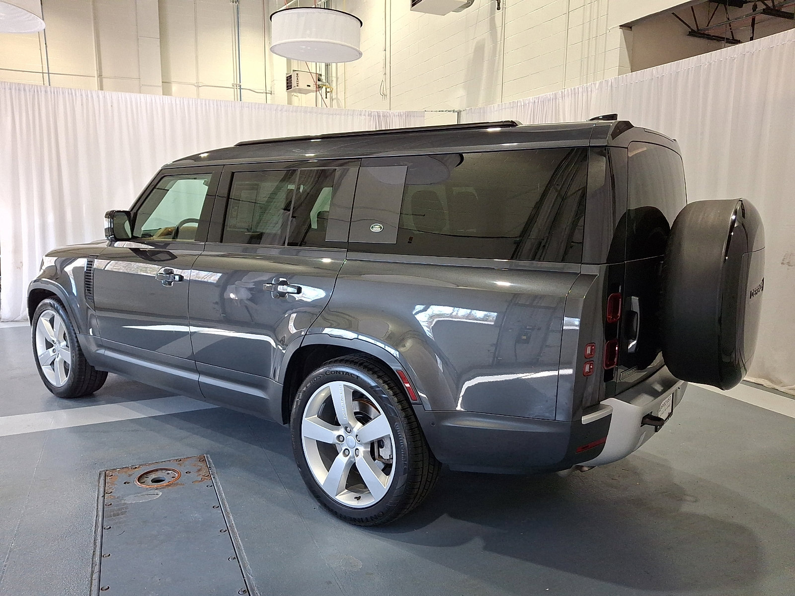 Certified 2023 Land Rover Defender 130 First Edition image 6