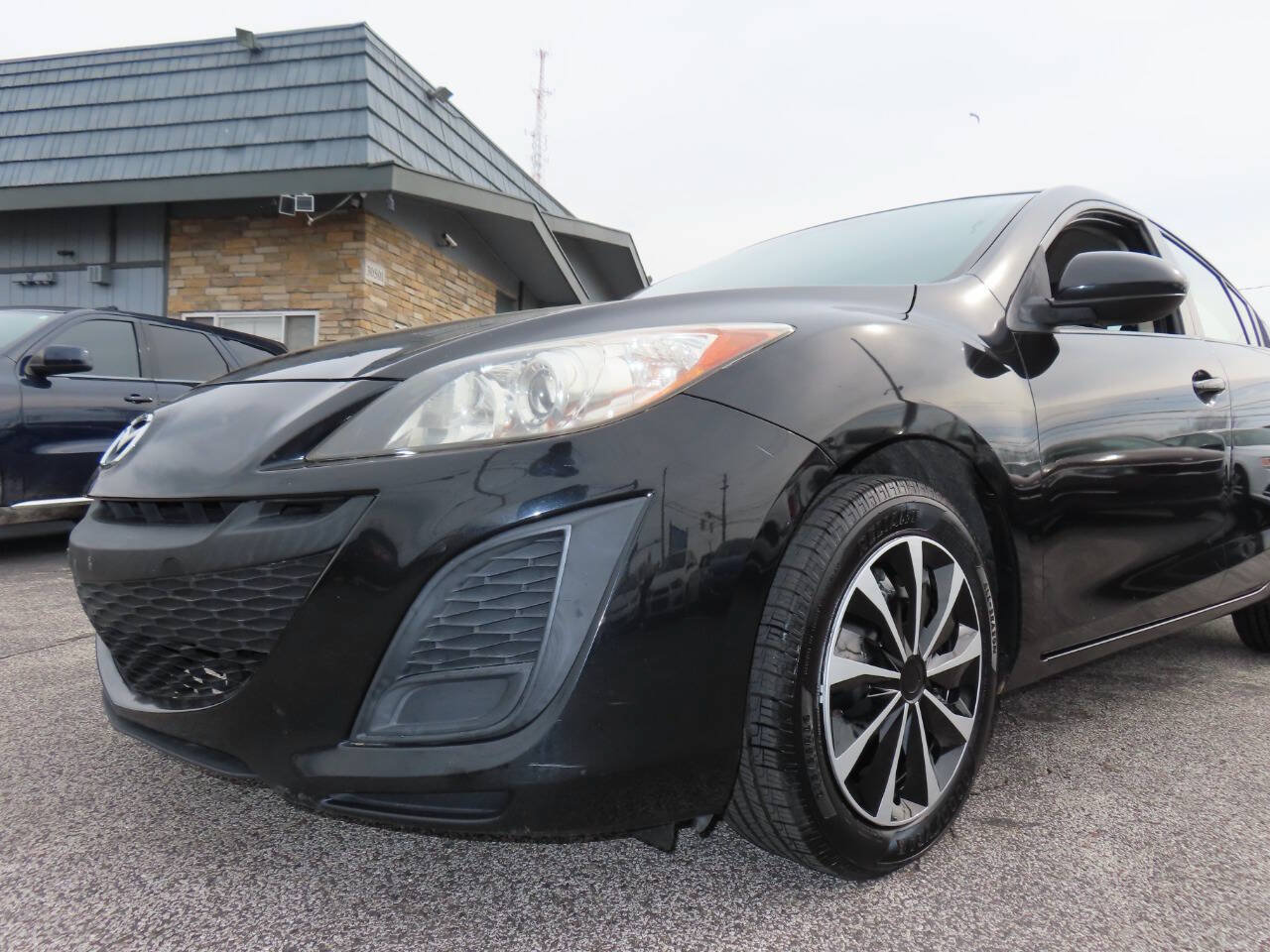 Used 2011 MAZDA MAZDA3 i Sport FWD image 32