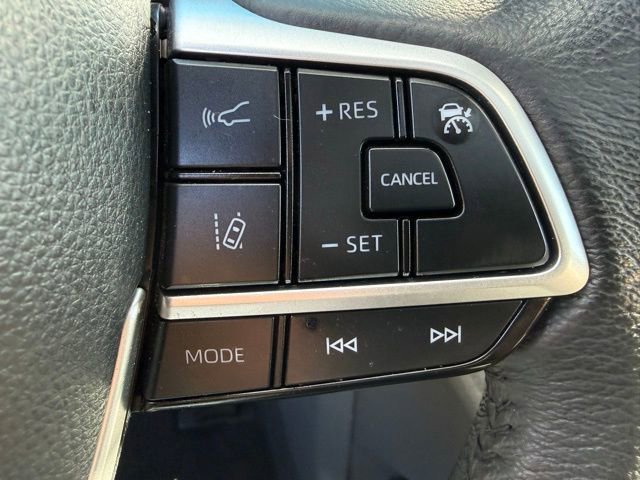 Used 2024 Toyota Sienna XLE image 19