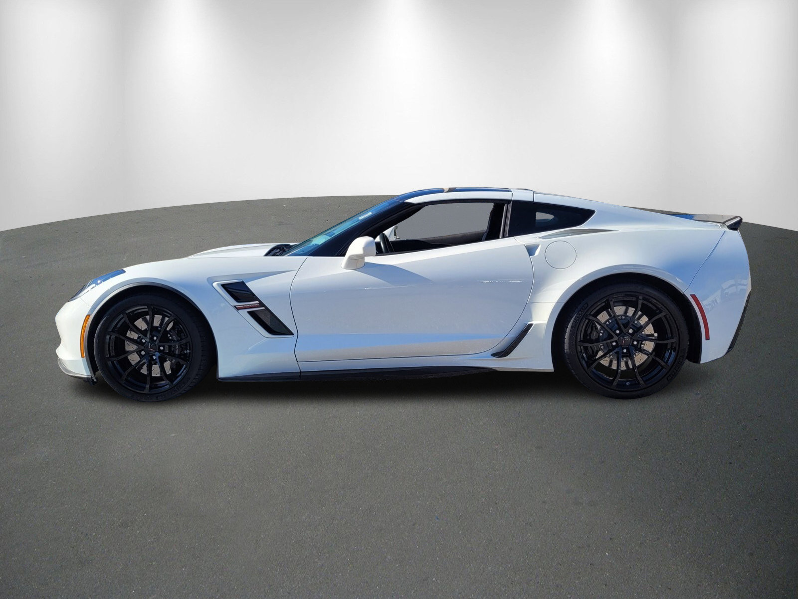 Used 2019 Chevrolet Corvette Grand Sport w/ Battery Protection Package image 4