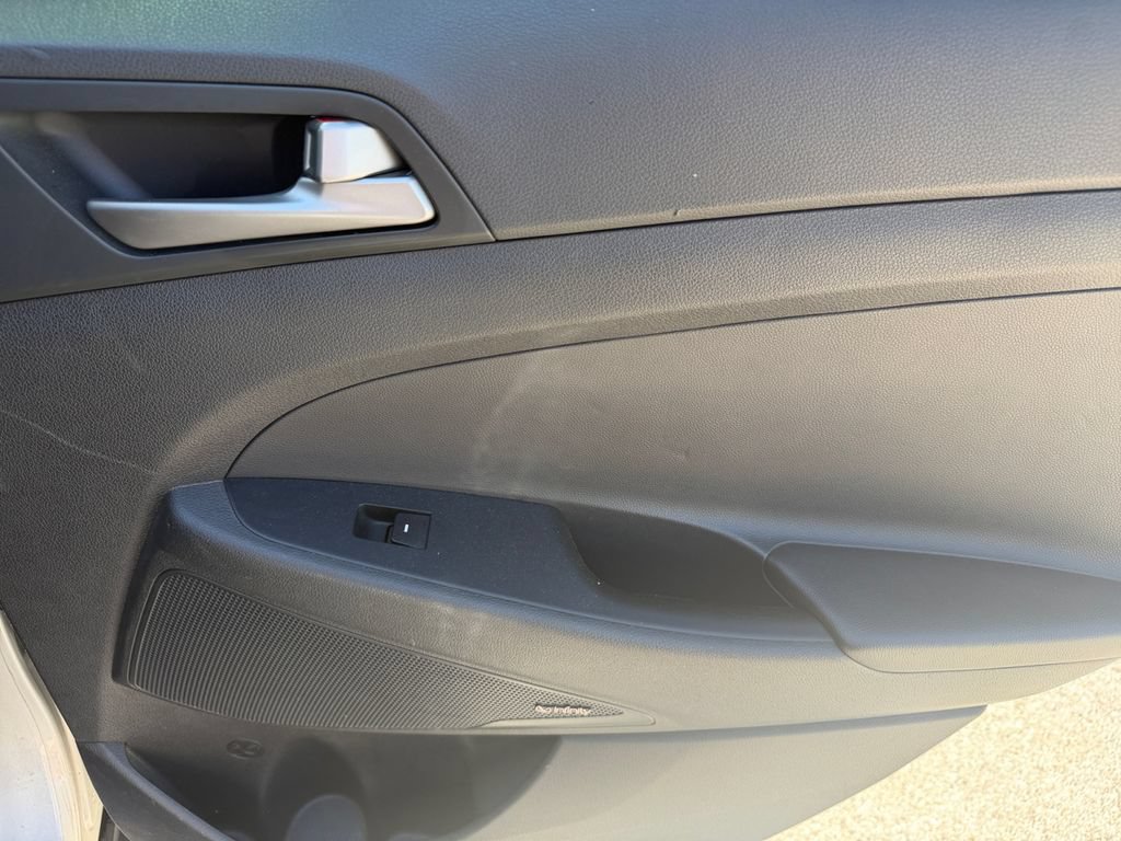 Used 2018 Hyundai Tucson SEL Plus AWD/4WD image 37