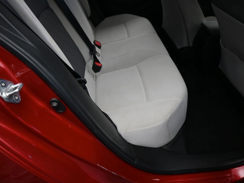 Used 2020 Toyota Corolla LE image 33