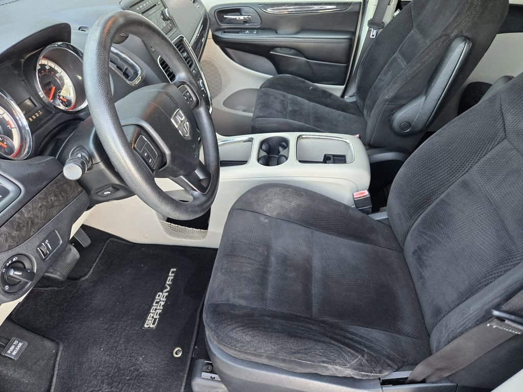 Used 2014 Dodge Grand Caravan SXT FWD image 13