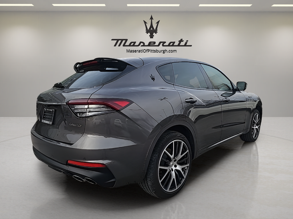 Used 2024 Maserati Levante Modena Ultima AWD/4WD image 5