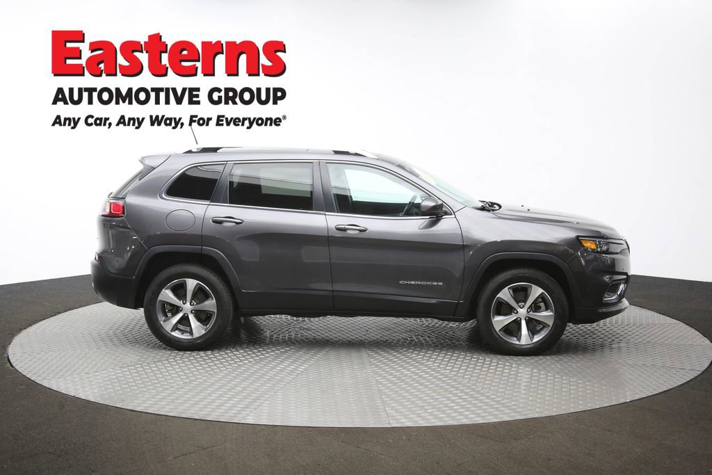 Used 2021 Jeep Cherokee Limited image 48