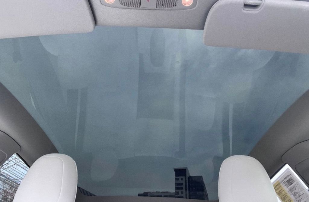 Used 2022 Tesla Model Y Long Range image 9