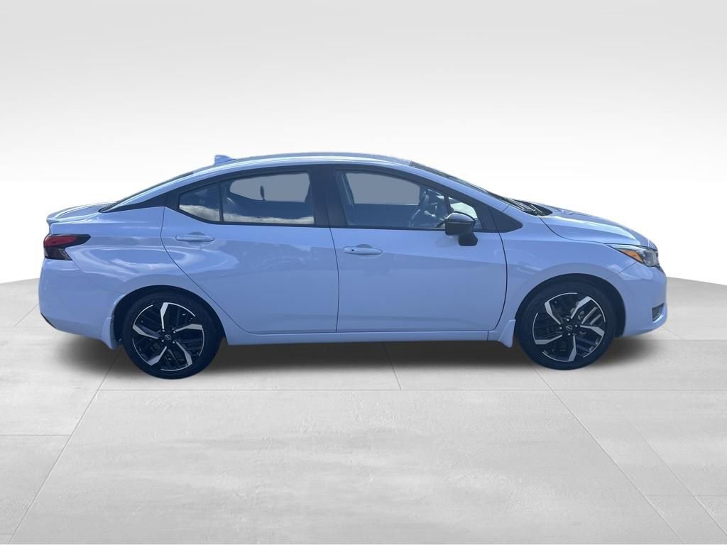 Used 2025 Nissan Versa SR w/ Trunk Package image 7