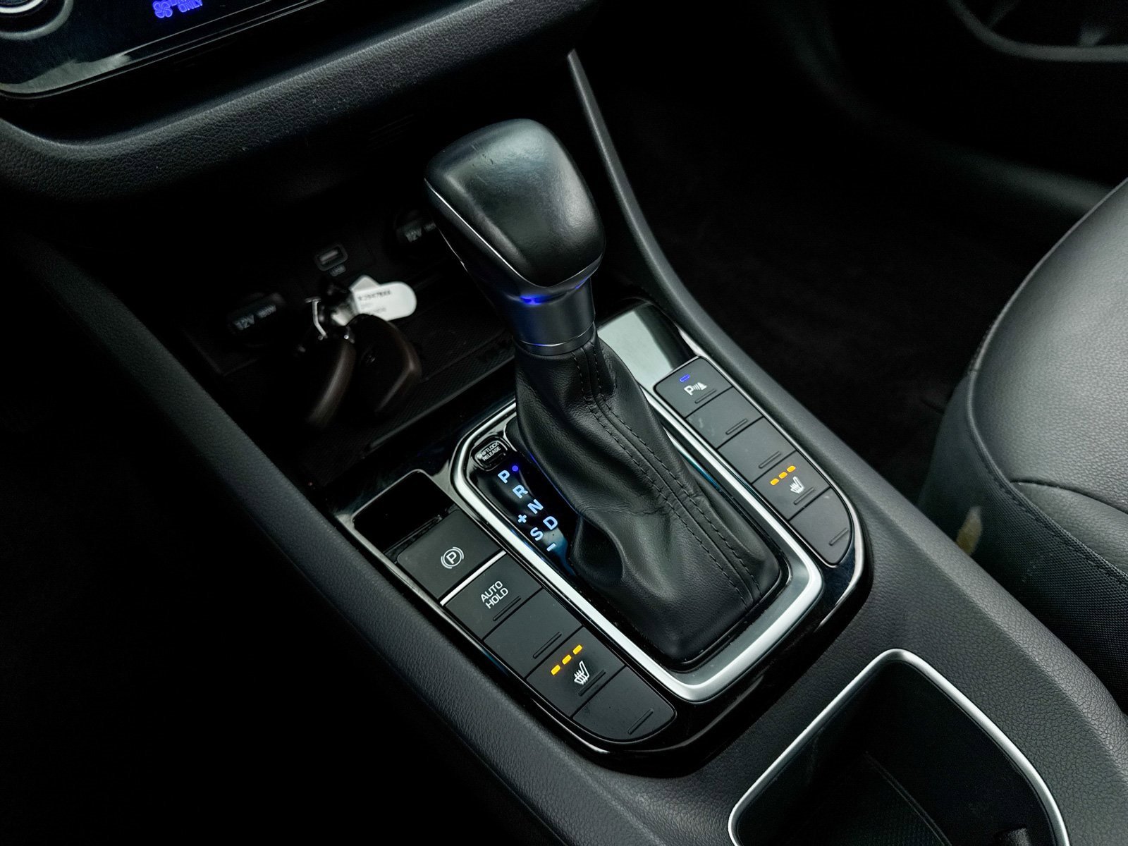 Used 2021 Hyundai Ioniq Limited image 30