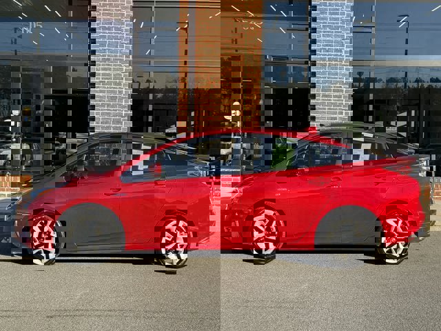 Used 2016 Toyota Prius Three Touring image 3