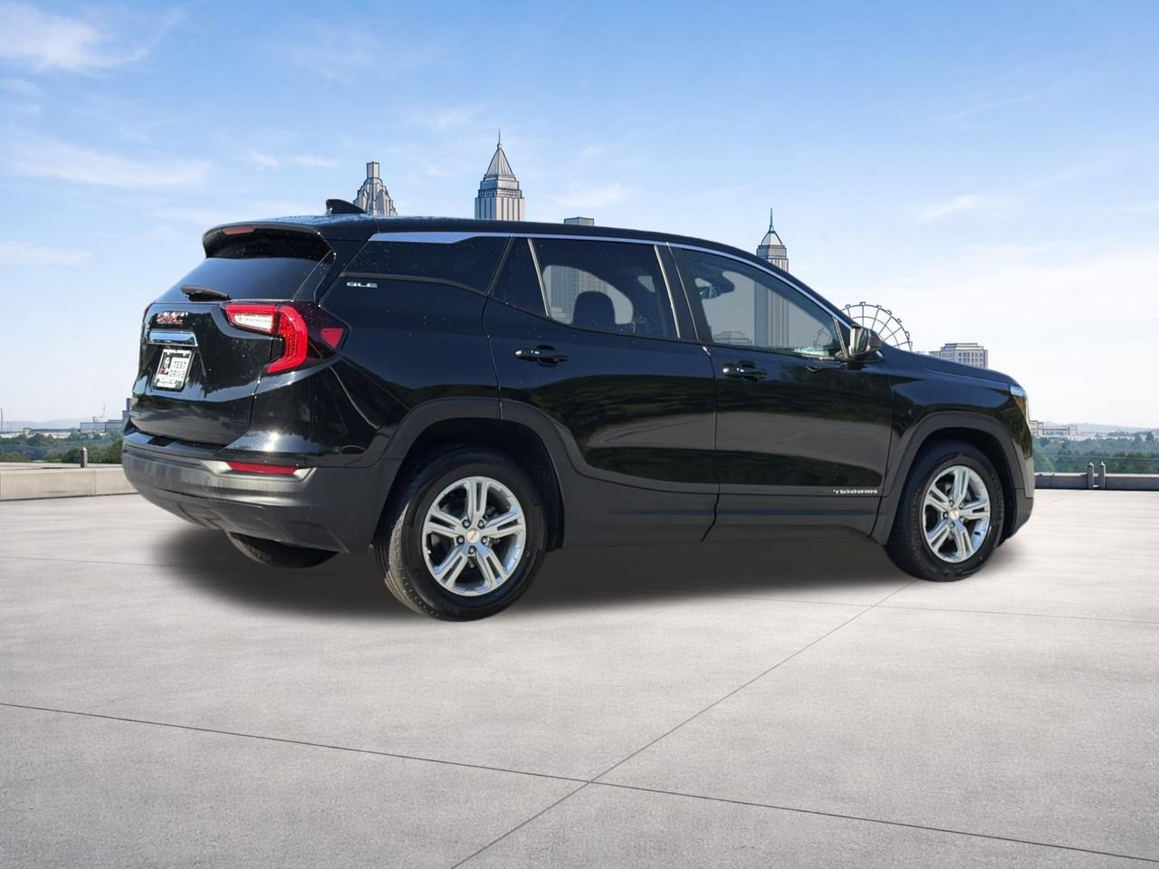 Used 2024 GMC Terrain SLE FWD image 25
