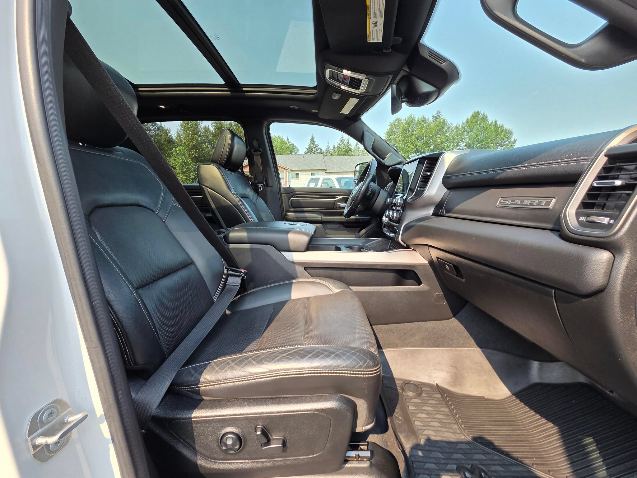 Used 2019 RAM 1500 Sport w/ Advanced Safety Group AWD/4WD image 32