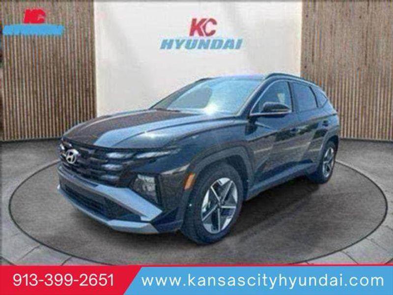 New 2025 Hyundai Tucson SEL image 1
