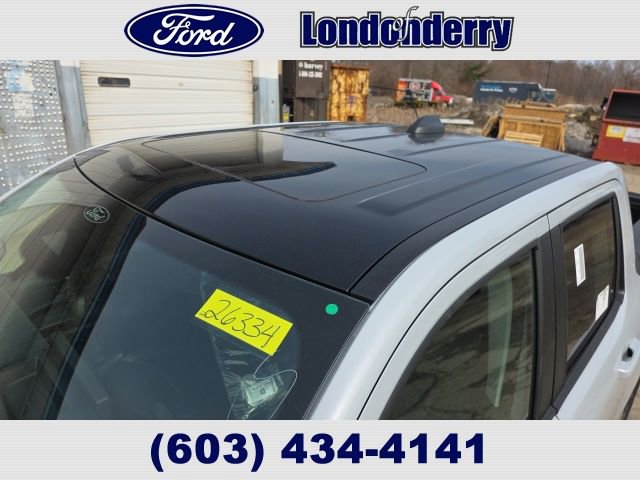 New 2026 Ford Maverick Lariat w/ Black Appearance Package image 17