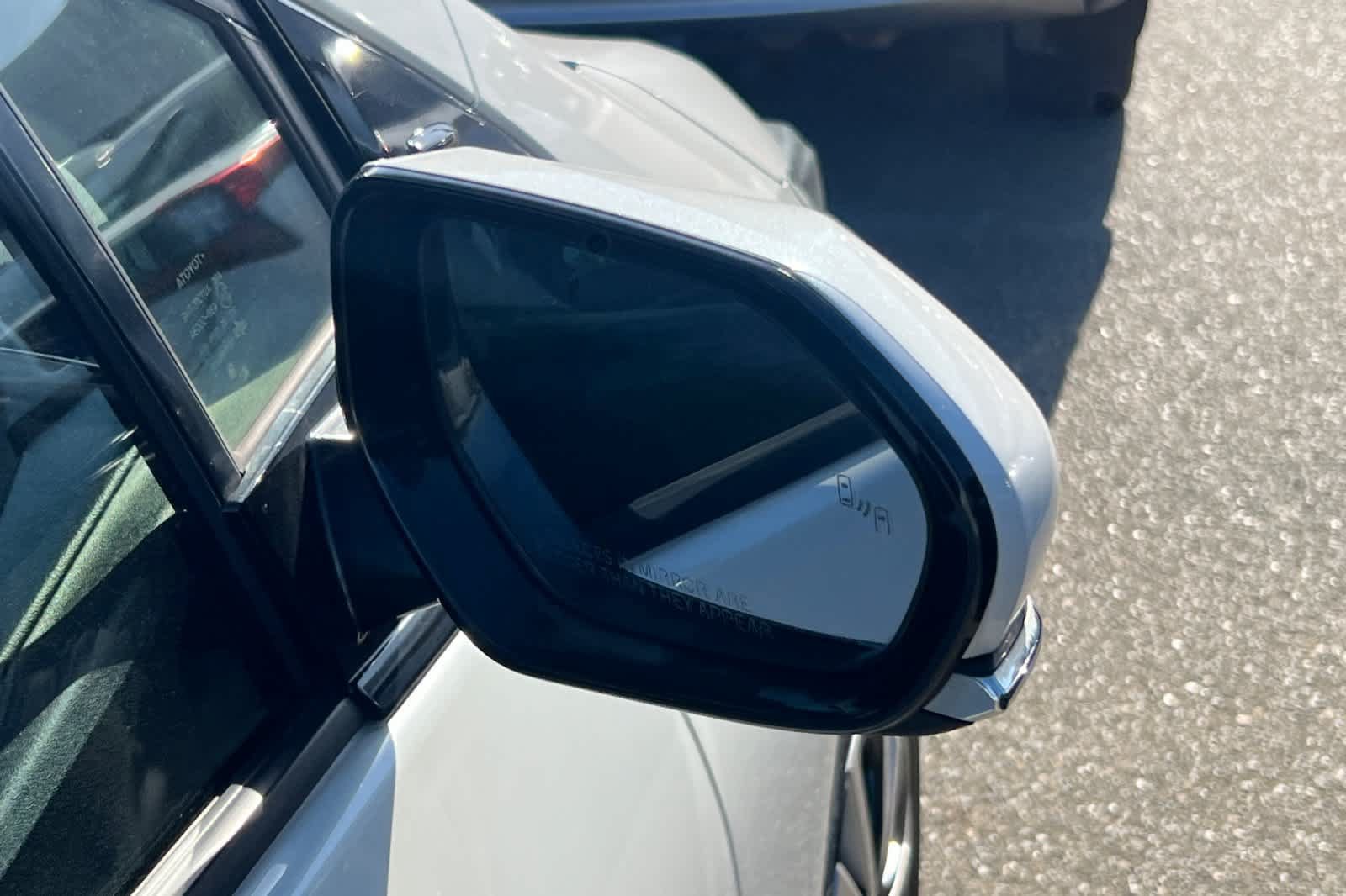 Used 2017 Toyota Prius Prime Advanced FWD image 16