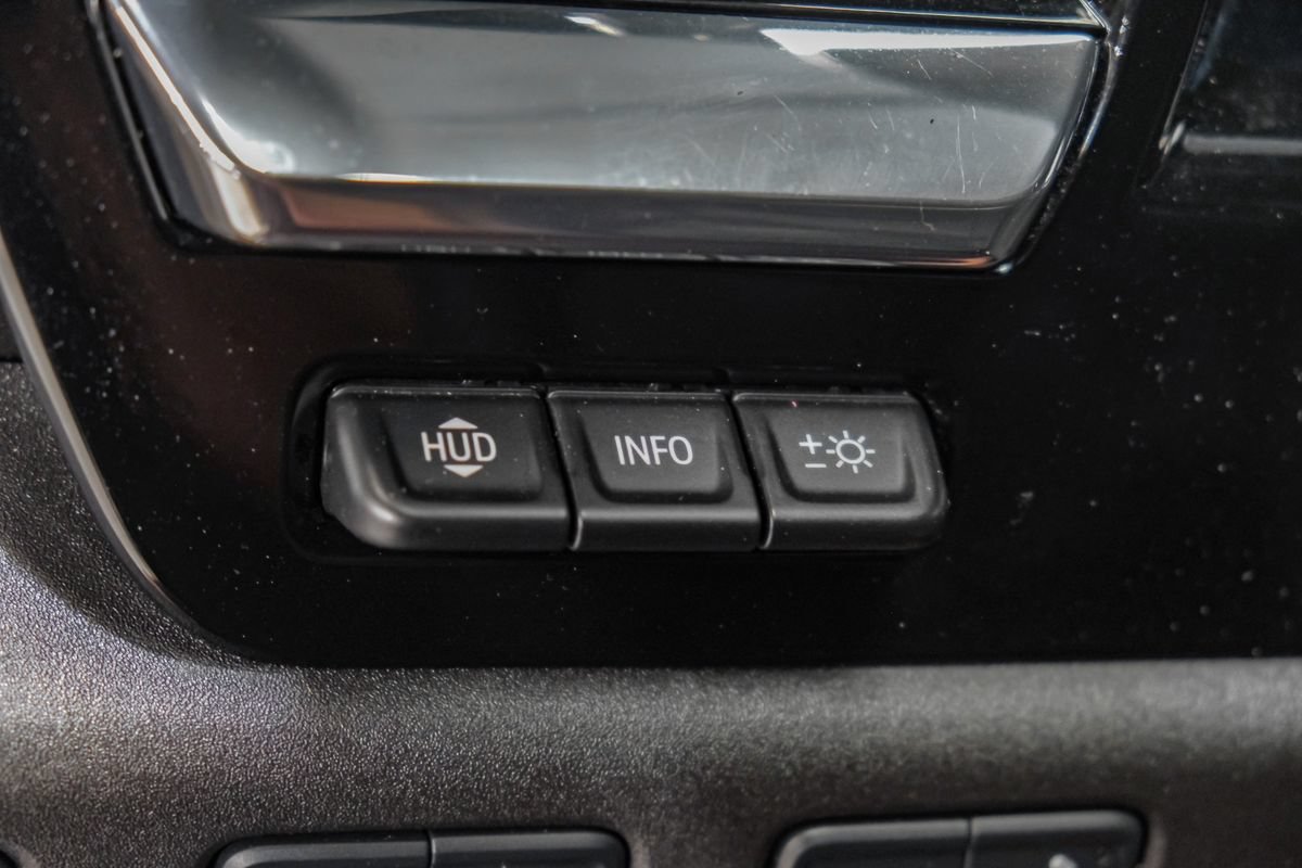 Used 2025 Chevrolet Silverado 3500 High Country w/ High Country Premium Package AWD/4WD image 28