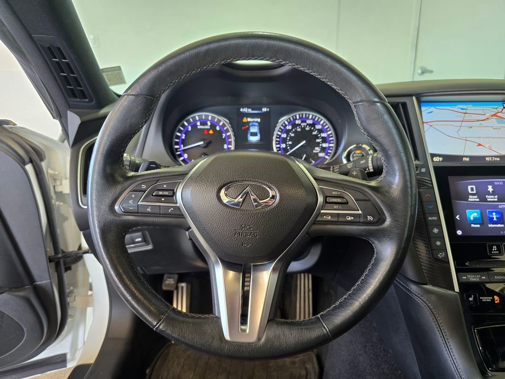 Used 2017 INFINITI Q60 Red Sport 400 AWD/4WD image 10