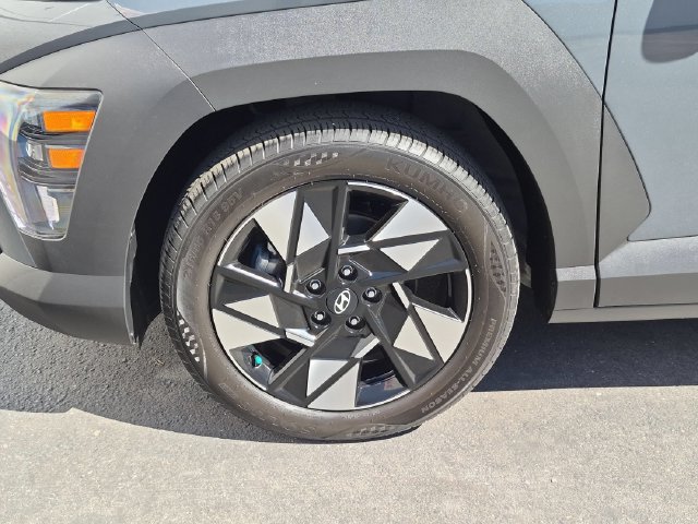 Used 2024 Hyundai Kona SEL FWD image 10