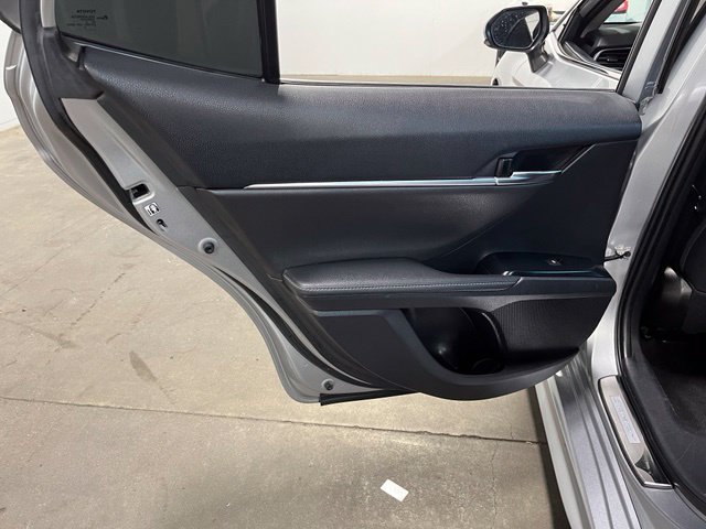 Used 2019 Toyota Camry XSE w/ Navigation Package FWD image 19