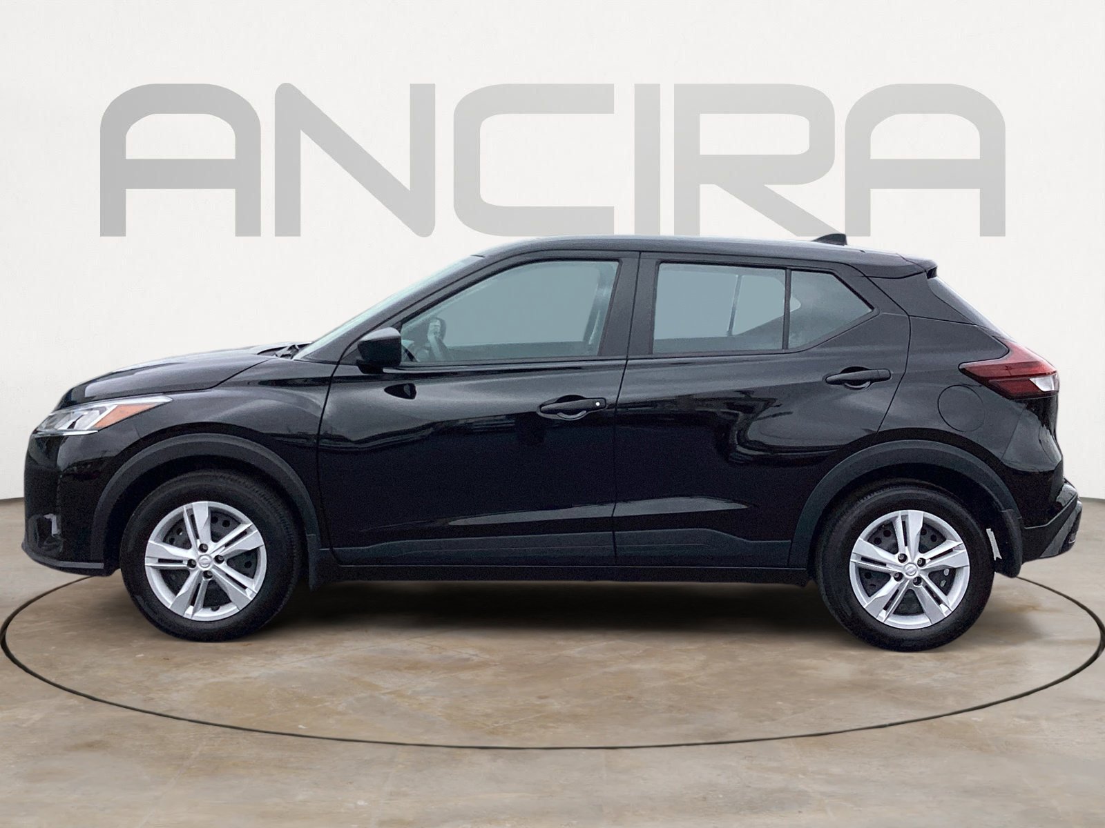 Used 2024 Nissan Kicks S FWD image 8