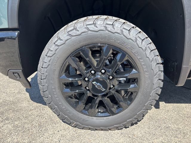 New 2026 Chevrolet Silverado 3500 High Country w/ High Country Premium Package AWD/4WD image 16