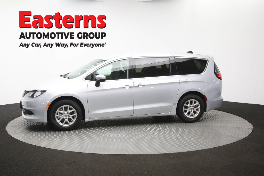 Used 2023 Chrysler Voyager LX FWD image 62