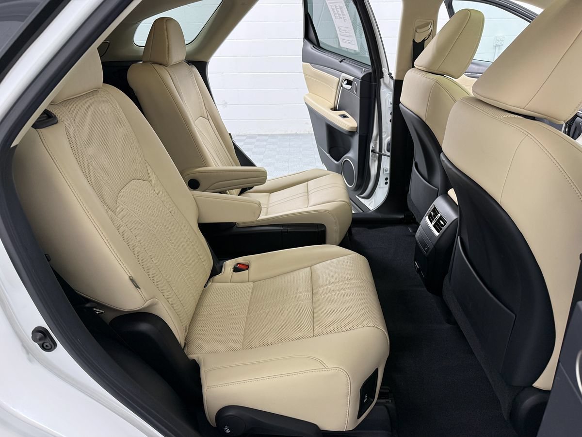 Used 2022 Lexus RX 450hL Luxury w/ Cold Area Package (CT) AWD/4WD image 14