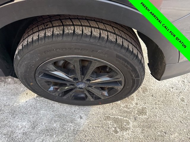 Used 2018 Ford Escape SE w/ Ford Safe & Smart Package image 10