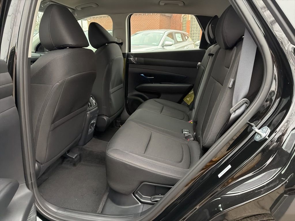 New 2026 Hyundai Tucson Blue SE image 16