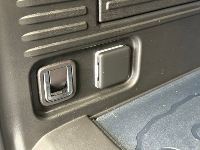 Used 2025 GMC Hummer EV 2X AWD/4WD image 7