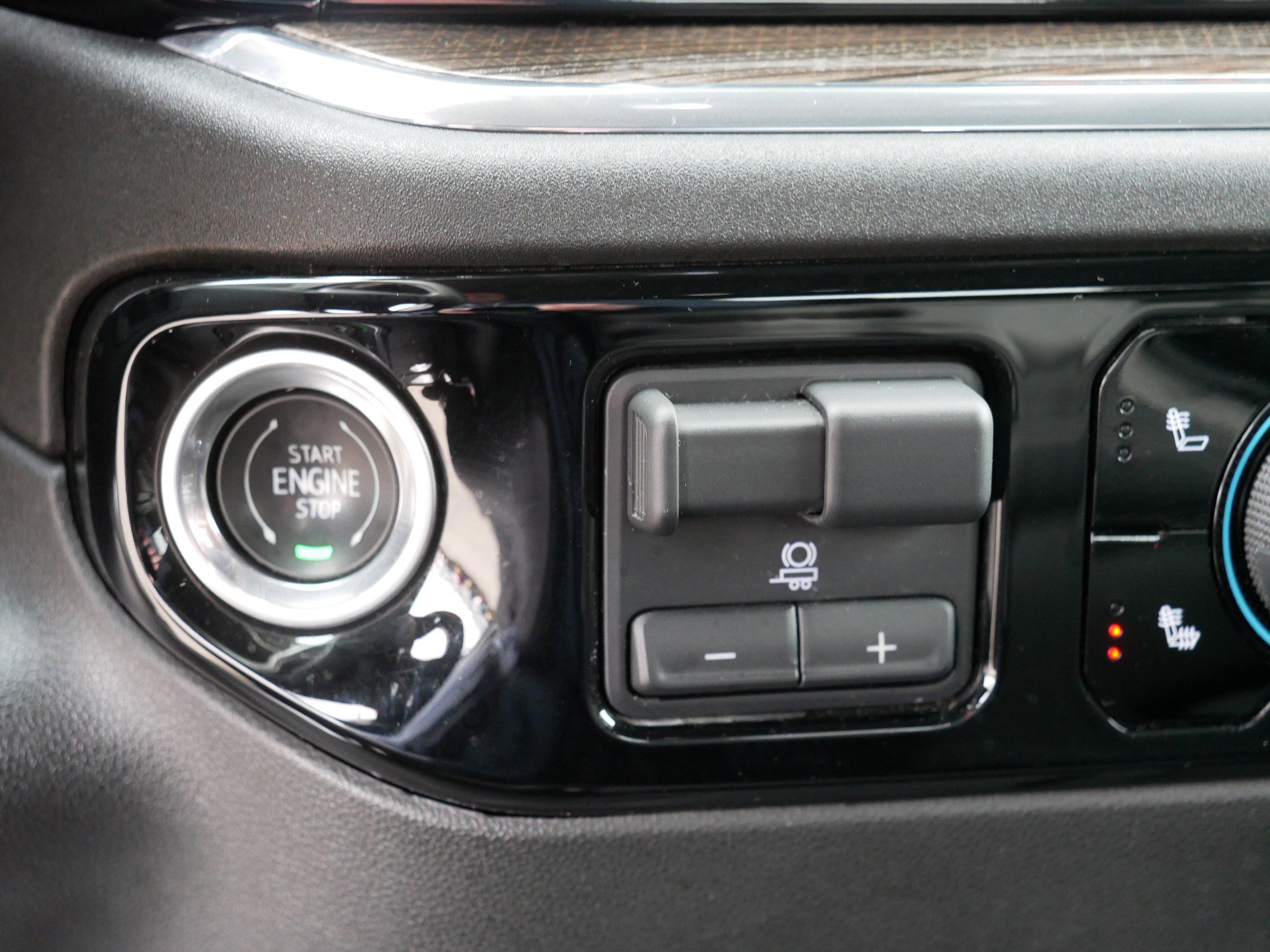 Used 2024 Chevrolet Silverado 1500 RST image 31