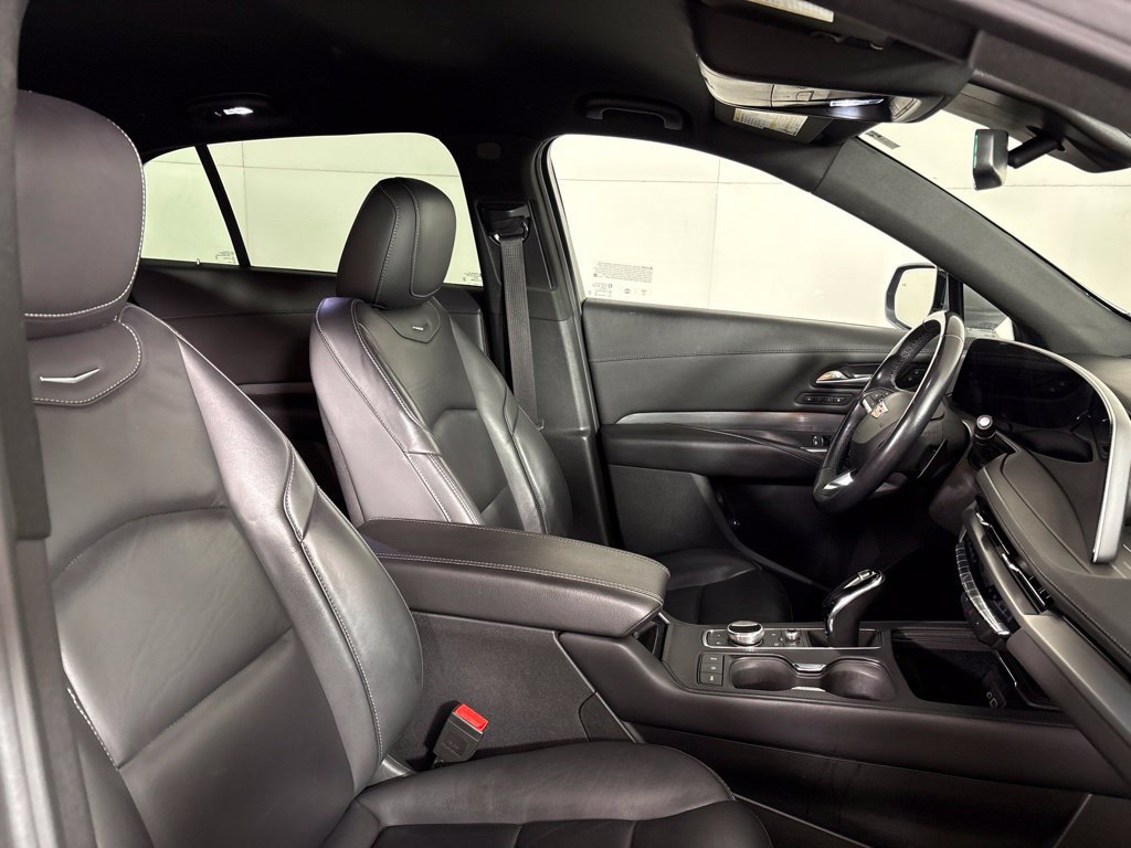 Used 2024 Cadillac XT4 Premium Luxury FWD image 22