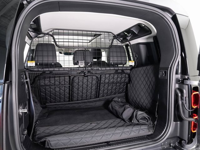 Used 2020 Land Rover Defender 110 S image 24