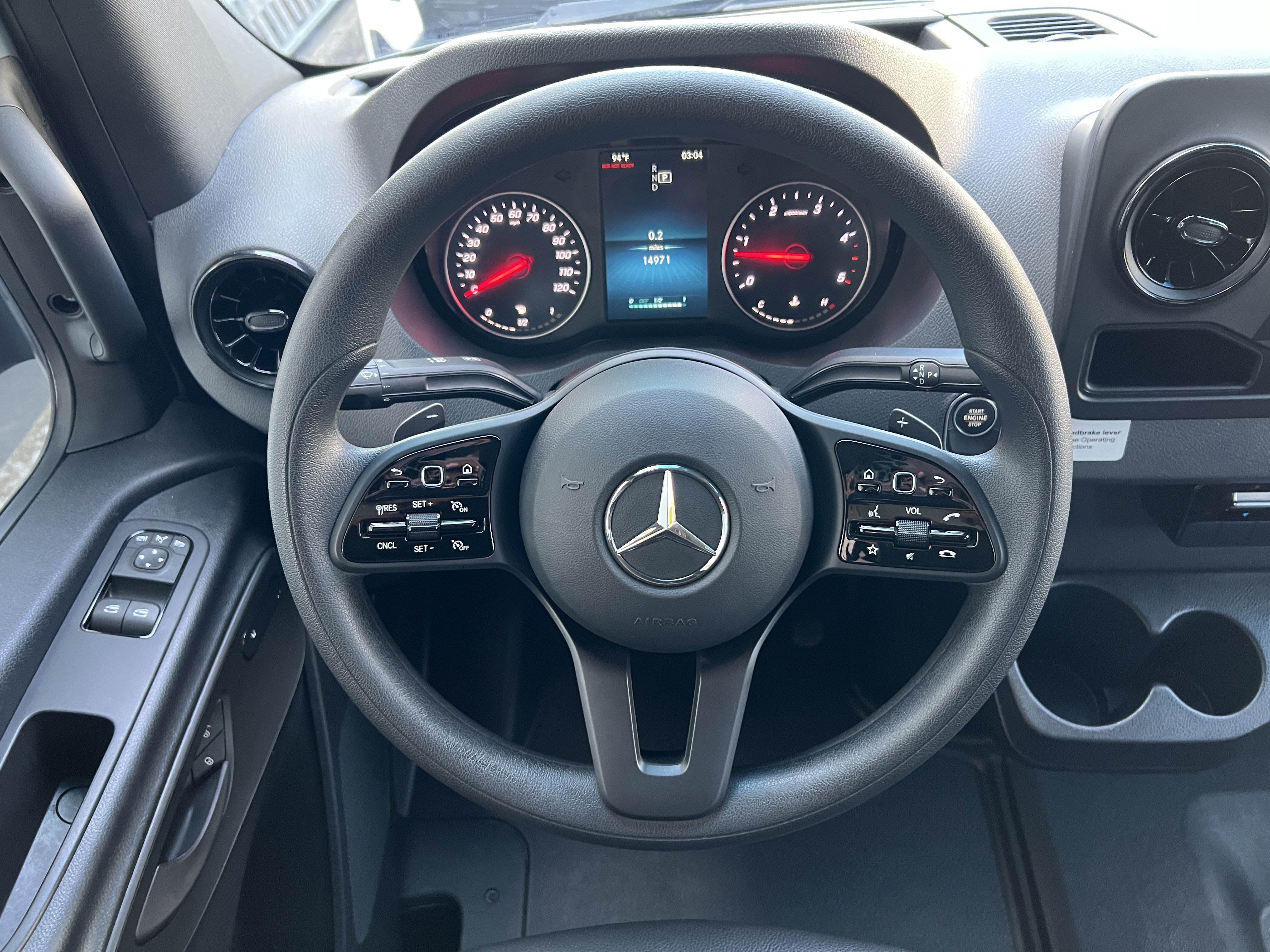 Used 2022 Mercedes-Benz Sprinter 2500 image 28