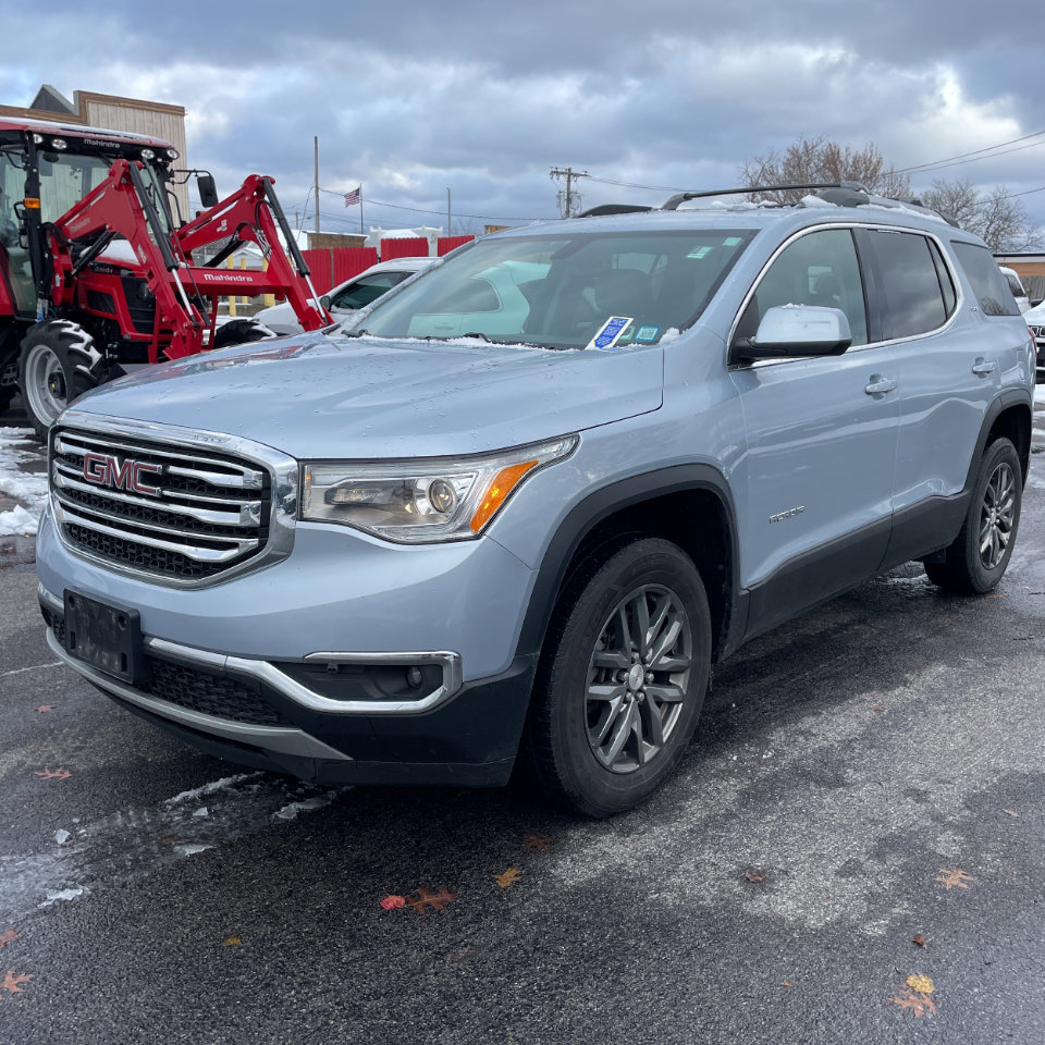 Used 2017 GMC Acadia SLT image 3