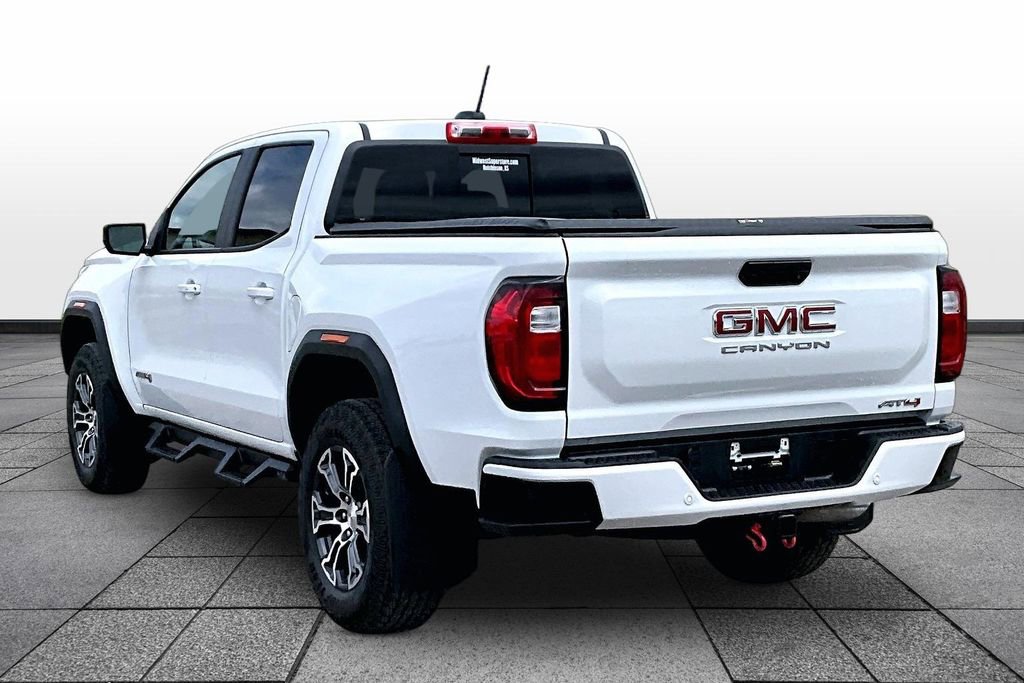 Used 2023 GMC Canyon AT4 w/ AT4 Premium Package AWD/4WD image 10