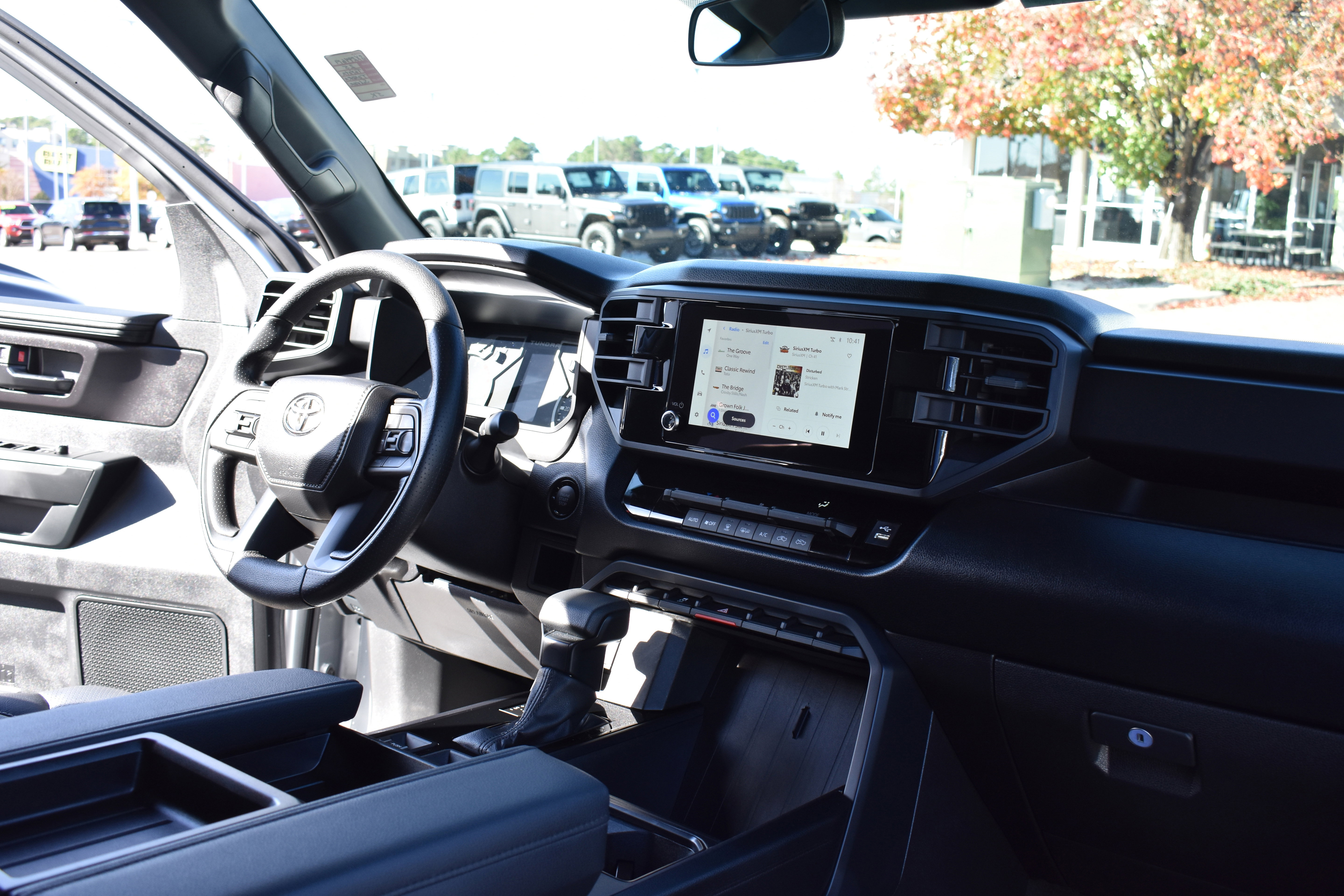 Used 2025 Toyota Tundra SR image 29