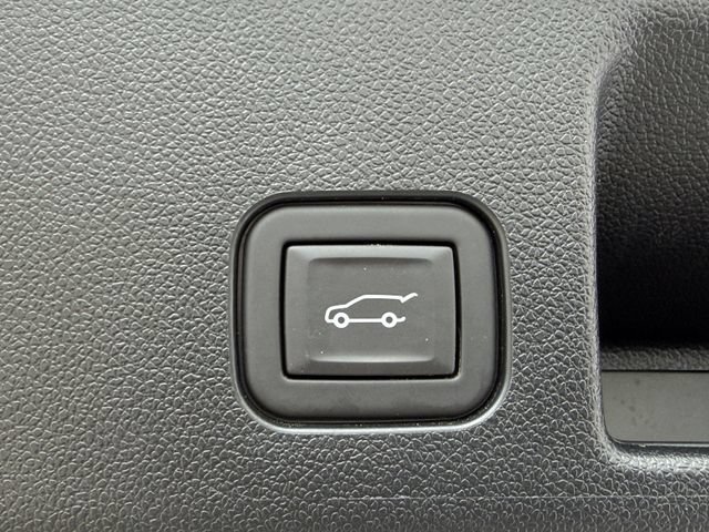 Certified 2024 Chevrolet Equinox EV RS FWD image 28