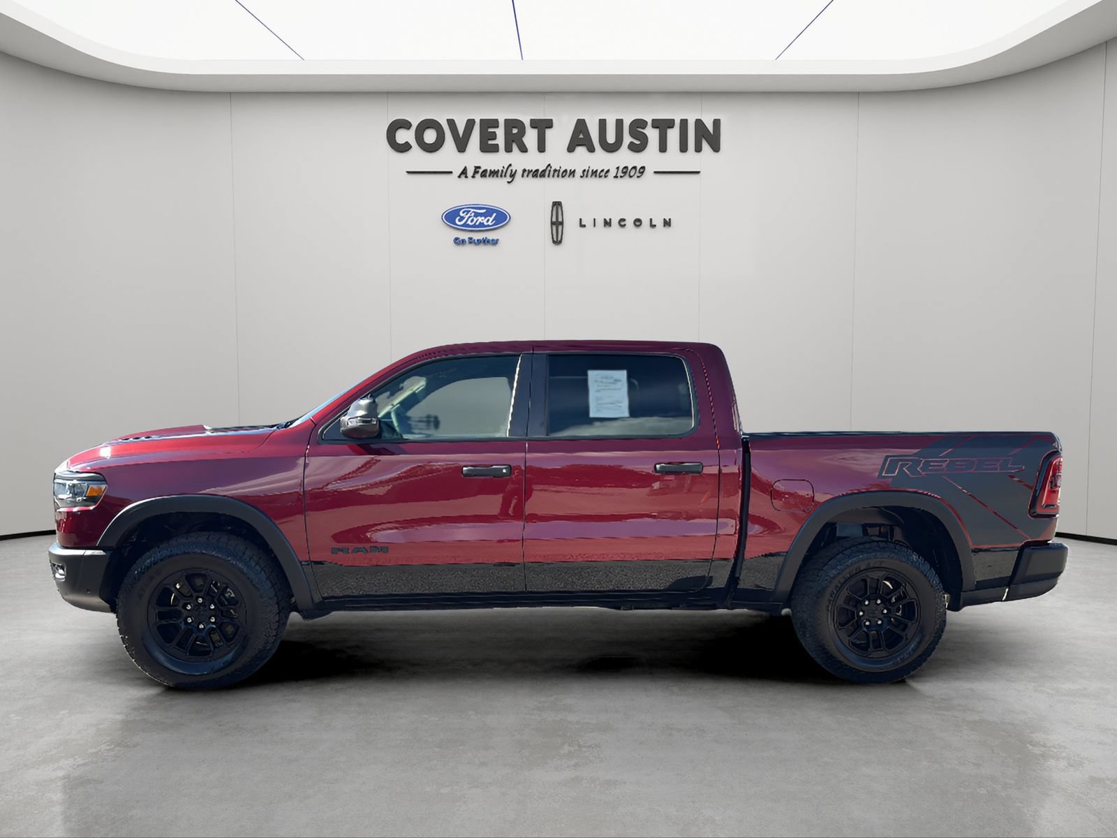 Used 2025 RAM 1500 Rebel w/ Rebel Level 1 Equipment Group AWD/4WD image 2