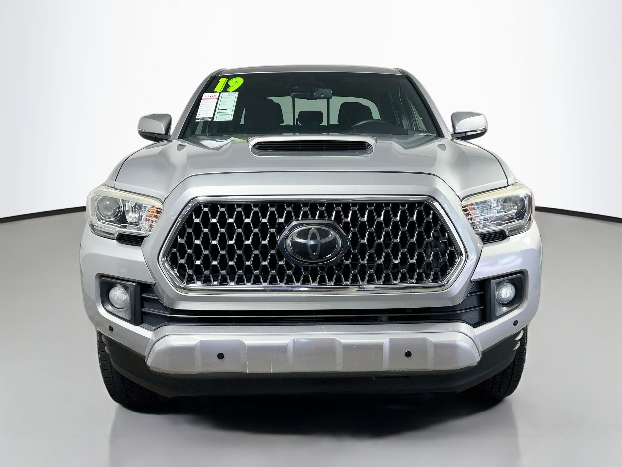 Used 2019 Toyota Tacoma TRD Sport RWD image 11