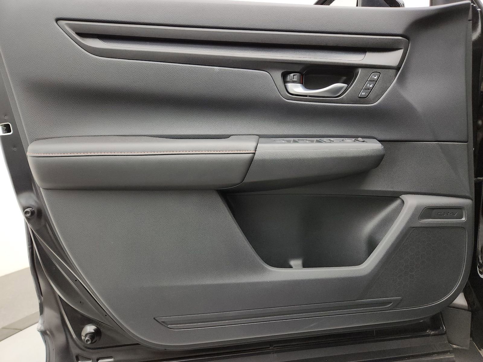 Used 2025 Honda CR-V Sport-L image 18