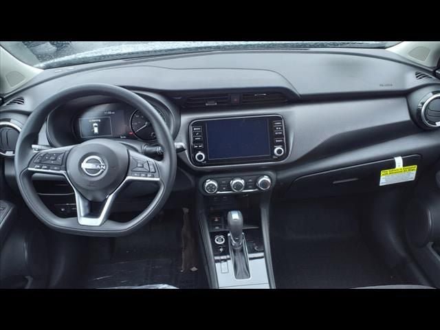 Used 2024 Nissan Kicks SV w/ Exterior Package FWD image 13