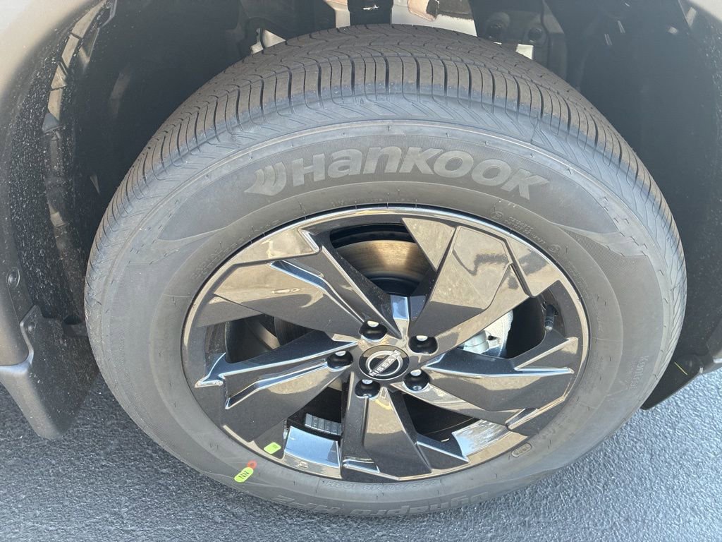 New 2026 Nissan Rogue SV w/ Cold Weather Package AWD/4WD image 9