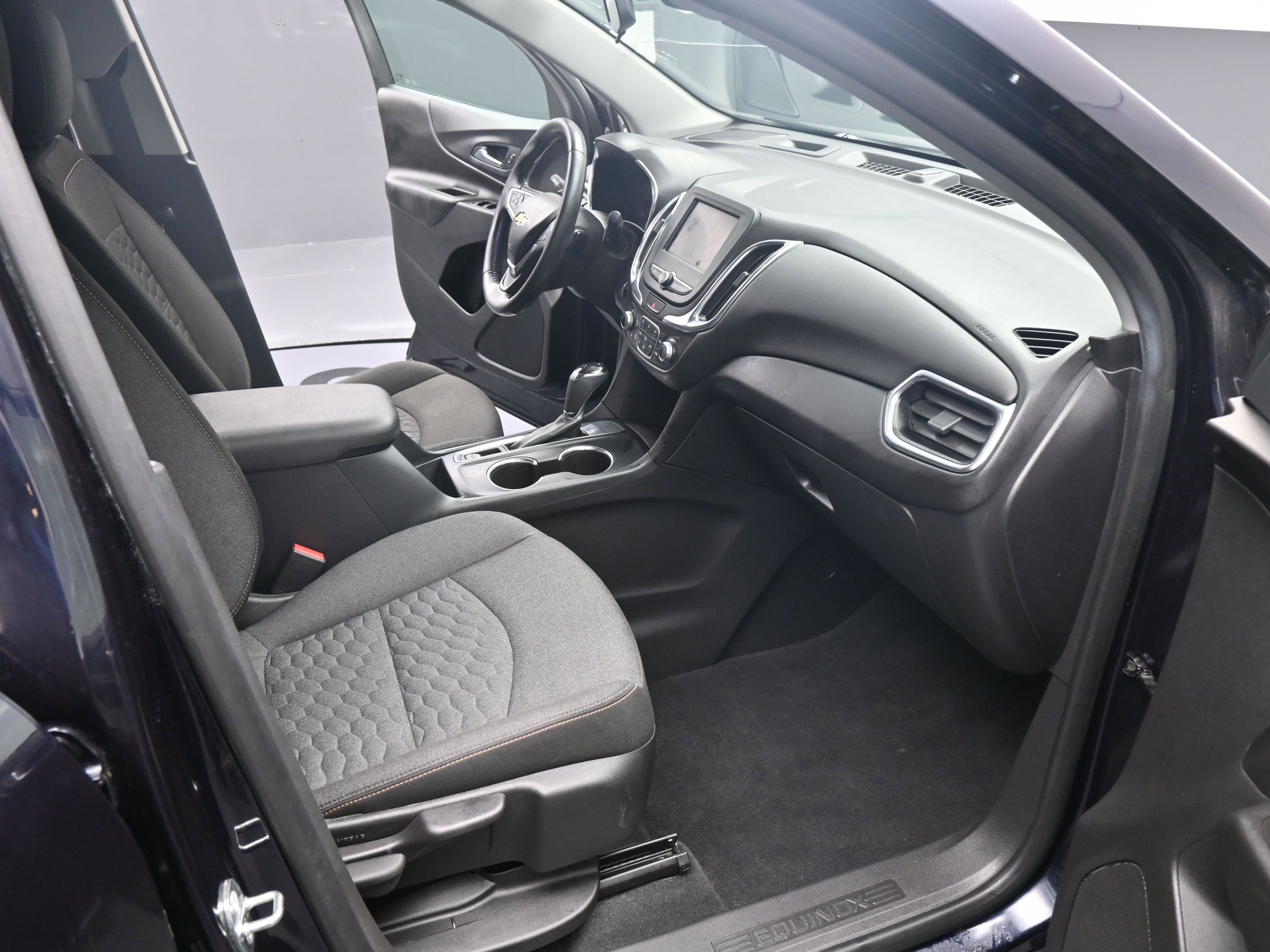 Used 2020 Chevrolet Equinox LT image 19