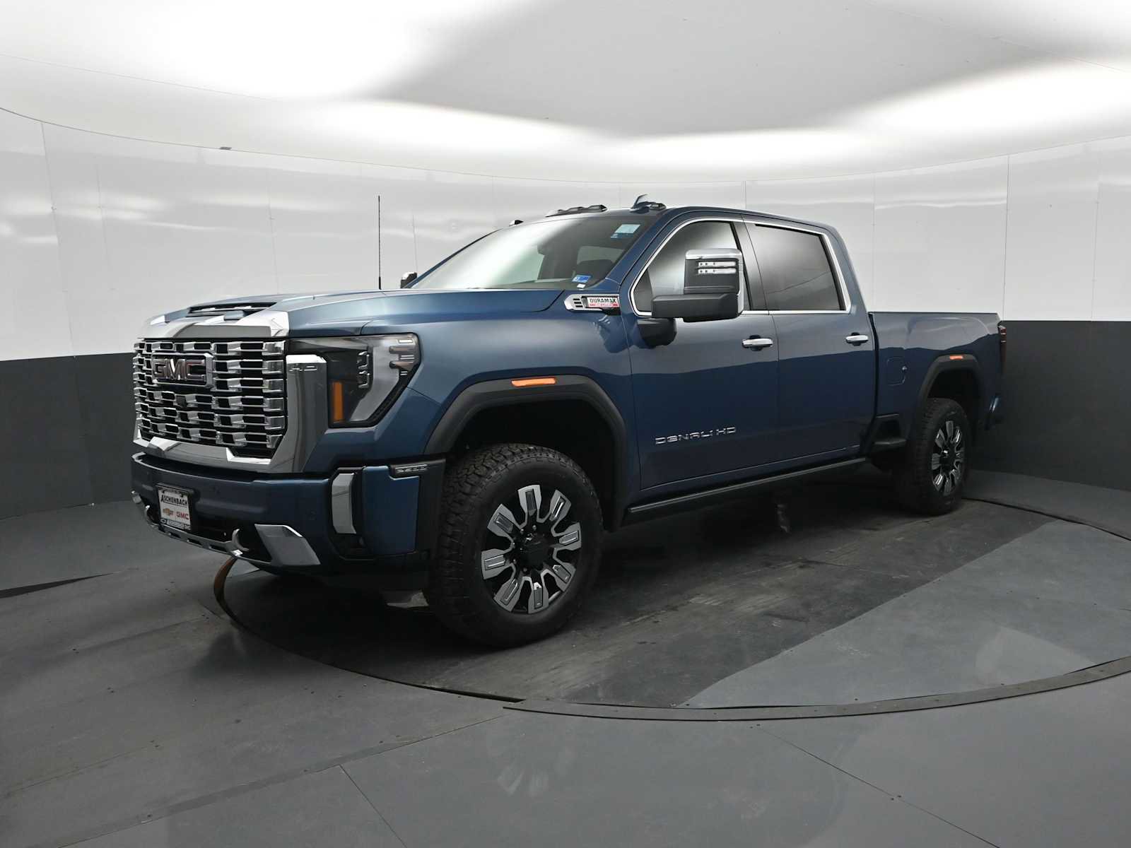 New 2026 GMC Sierra 2500 Denali w/ Denali Reserve Package image 2