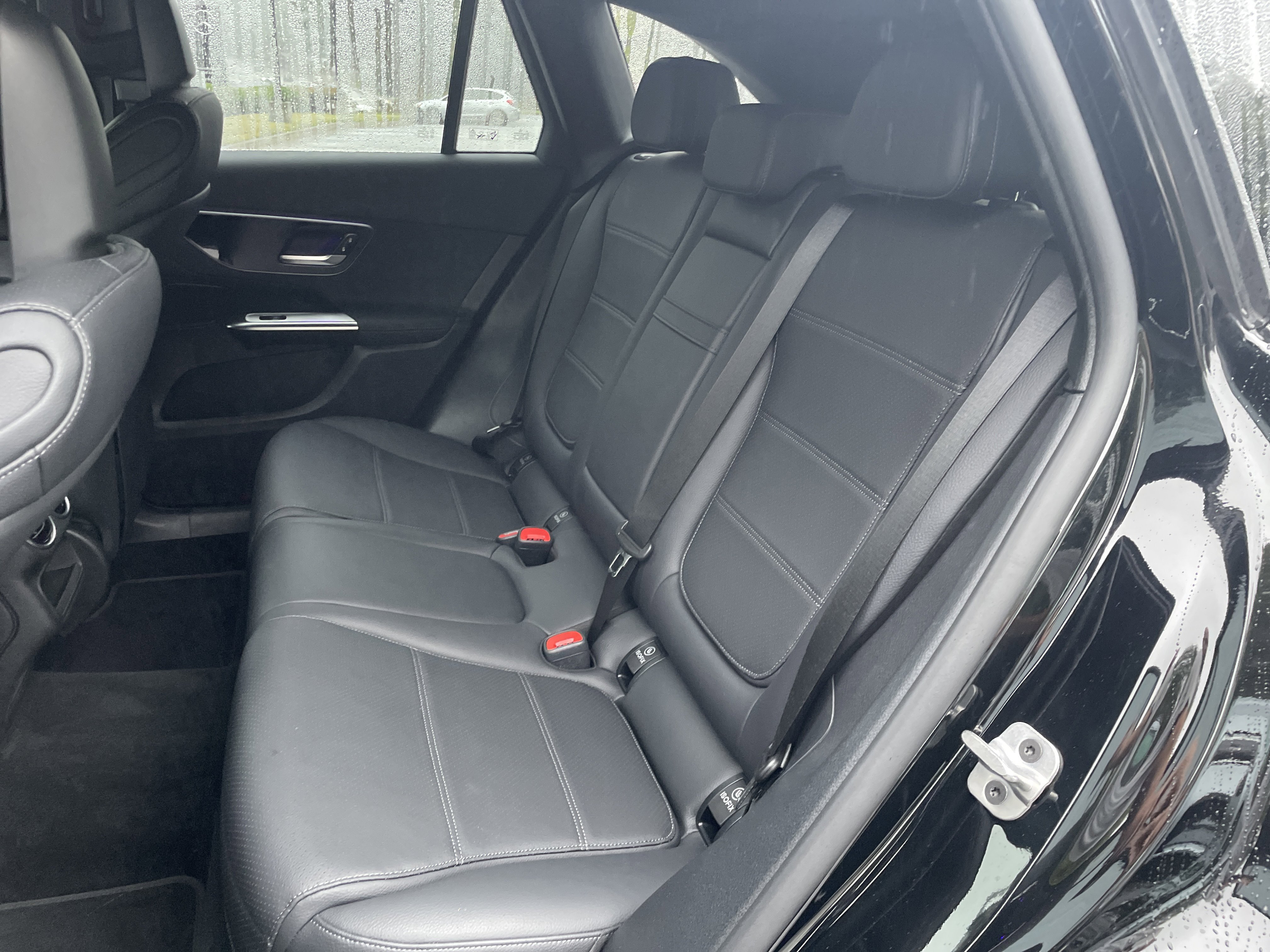 Certified 2025 Mercedes-Benz GLC 300 4MATIC image 39