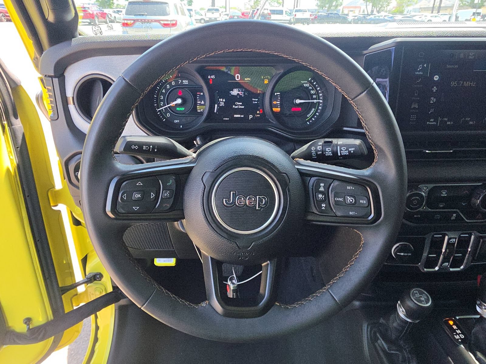 Used 2024 Jeep Wrangler Unlimited AWD/4WD image 13