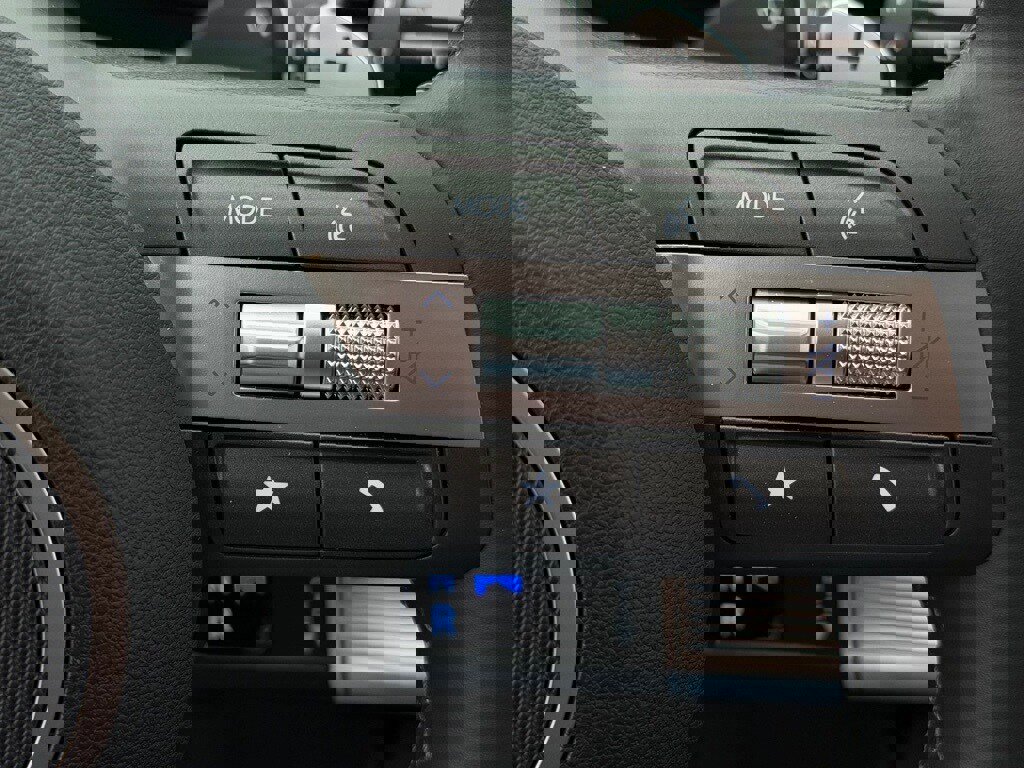 Certified 2026 Hyundai Kona SEL Premium image 18